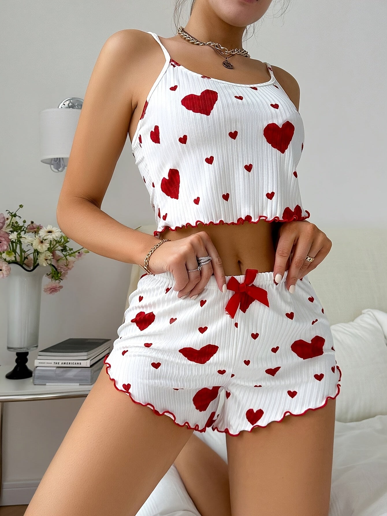 Conjunto de pijama con estampado de Amor para mujer con shorts acanalado con lazo rojo, sin mangas y cómodo para todo el ano.