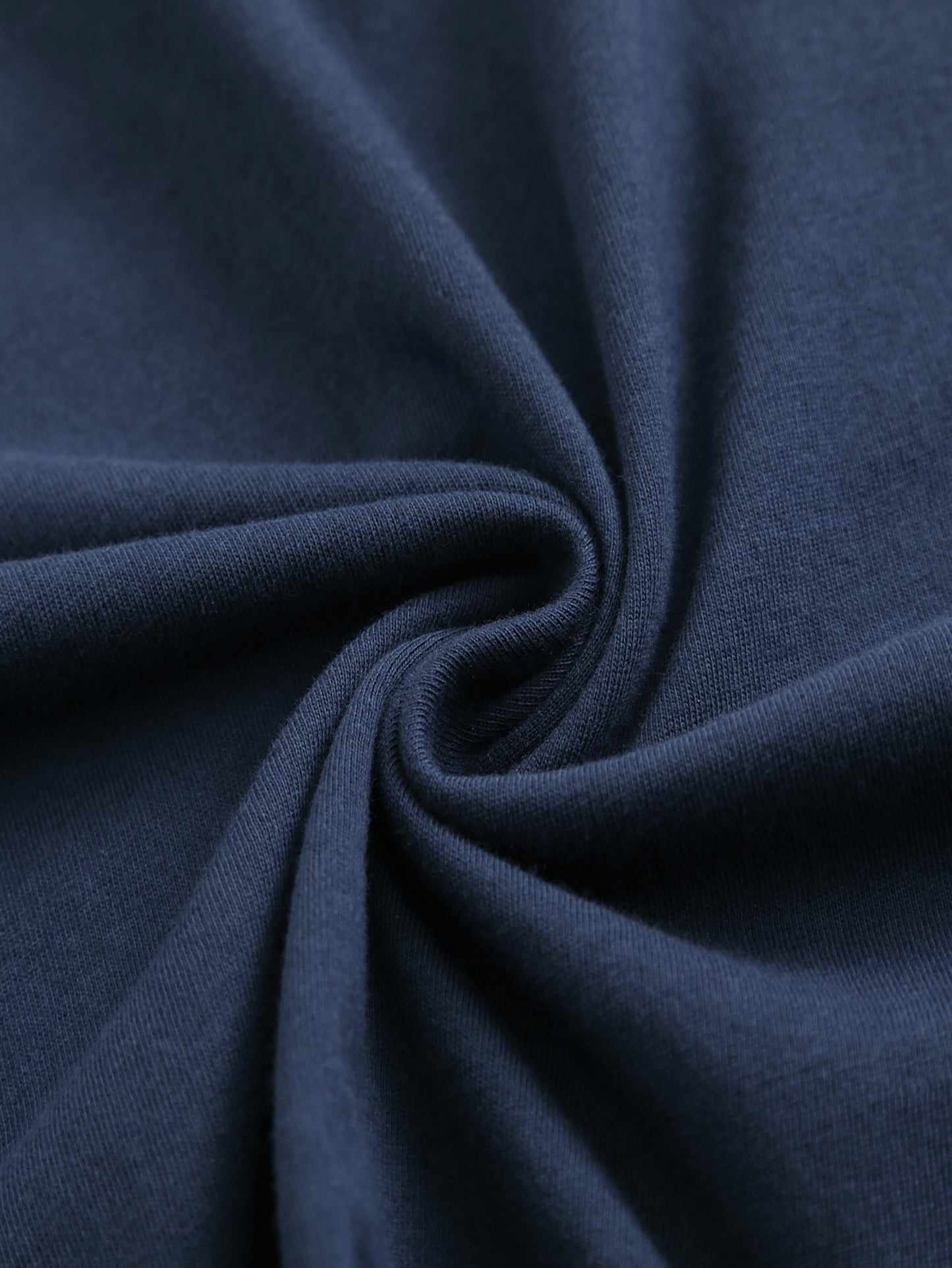 Camiseta con espalda estampada para hombre: diseño minimalista de cruces y círculos. Camiseta de algodón suave y transpirable para uso diario y formal. Top casual para cualquier temporada para los amantes de la moda urbana