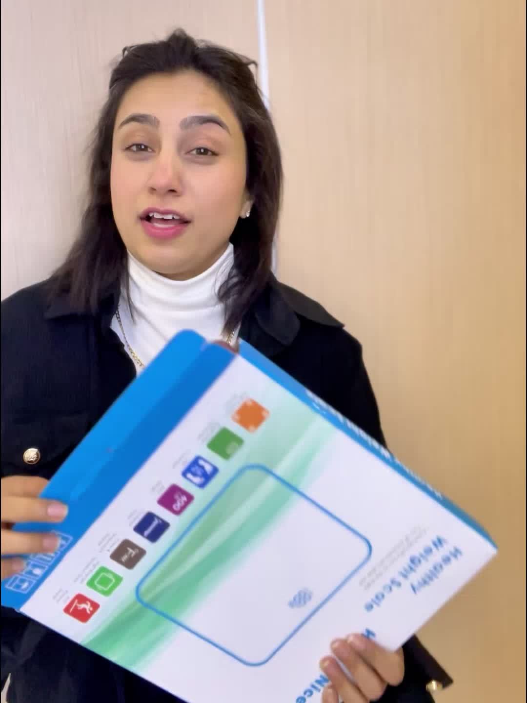 Báscula electrónica de baño inteligente de alta precisión y alta resistencia de 400 lb, diseño mejorado, superficie ampliada, número ilimitado de usuarios, reconocimiento automático, pantalla LCD HD y pantalla de tempe