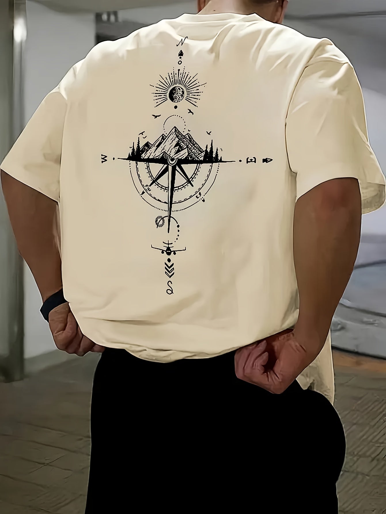 Camiseta con espalda estampada para hombre: diseño minimalista de cruces y círculos. Camiseta de algodón suave y transpirable para uso diario y formal. Top casual para cualquier temporada para los amantes de la moda urbana